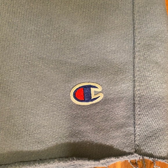 Men Champion Cutoff Sweatshorts - Picture 3 of 4